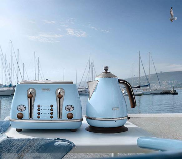 Home Appliances - DeLonghi Icona Capitals Kettle Azure